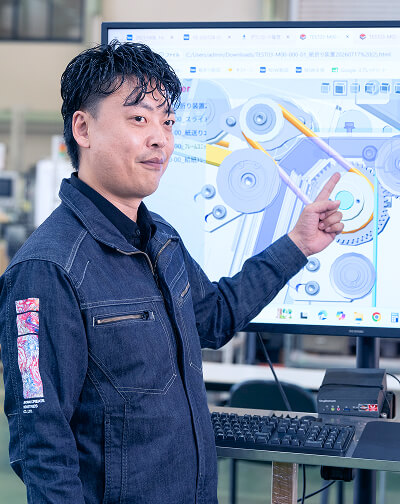 画像:挑戦する人を、本気で支える。(表)